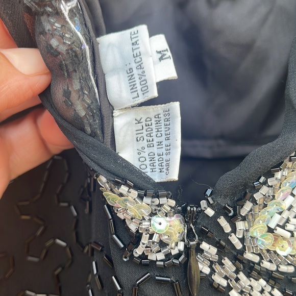 Lillie Rubin vintage silk sequence phot does not do justice on this dress. - Picture 5 of 13